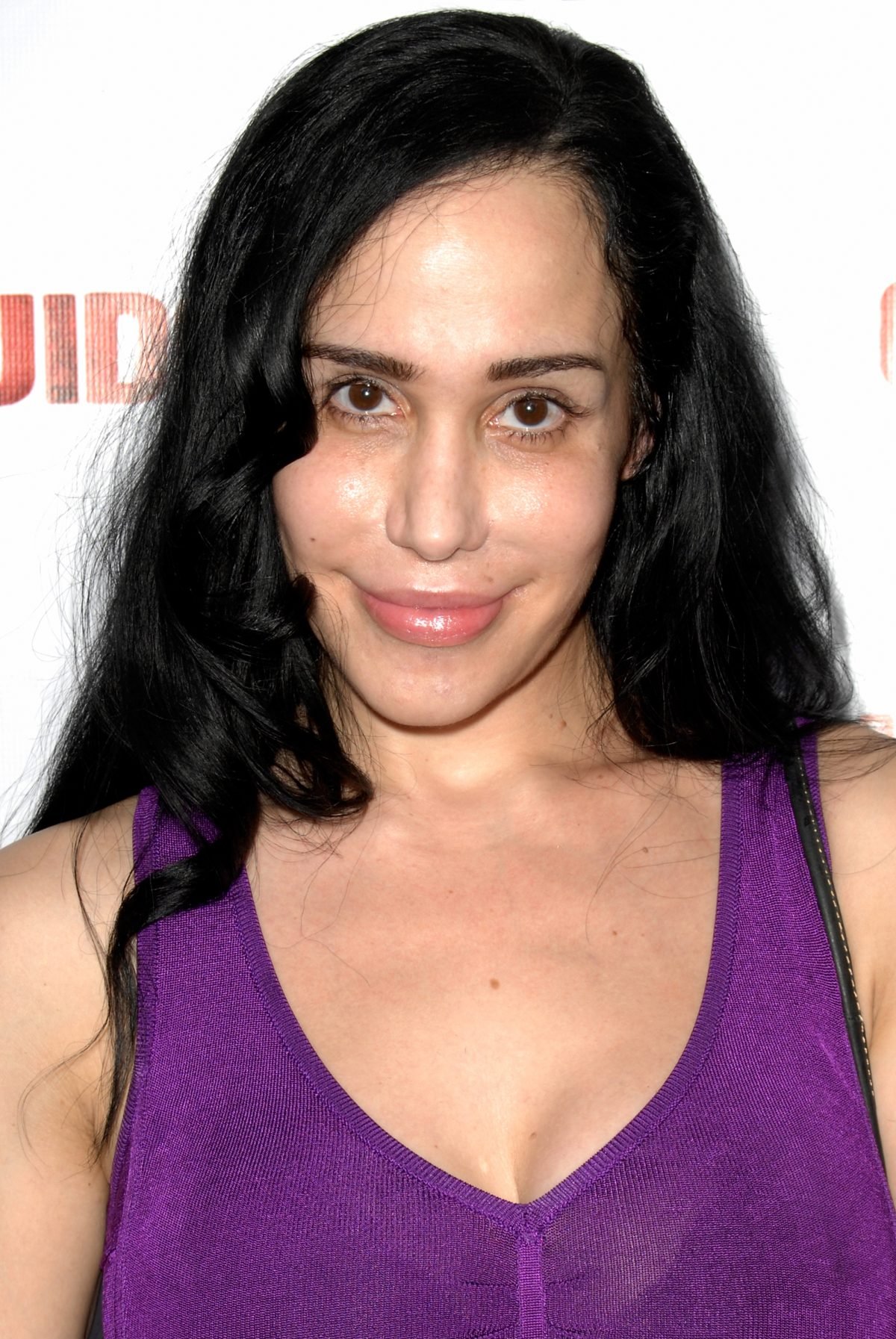 Octuplets' Mom Nadya Suleman Copies Angelina Jolie's Look: A Rational ...